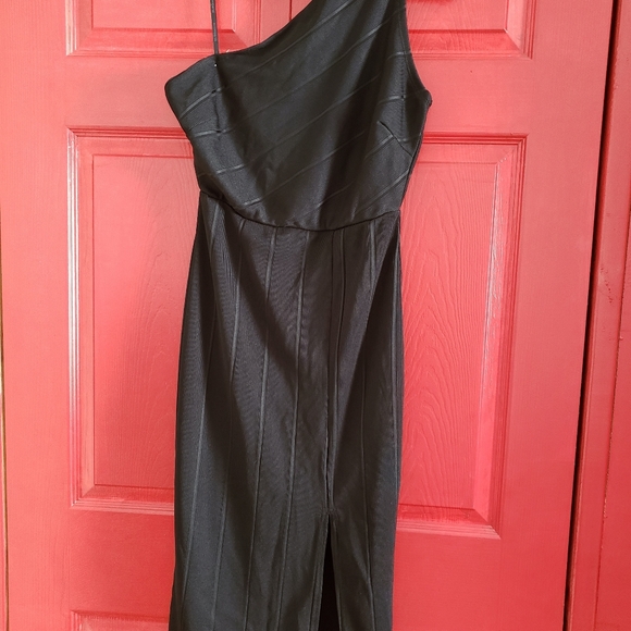 BCBG DRESS - Picture 2 of 8